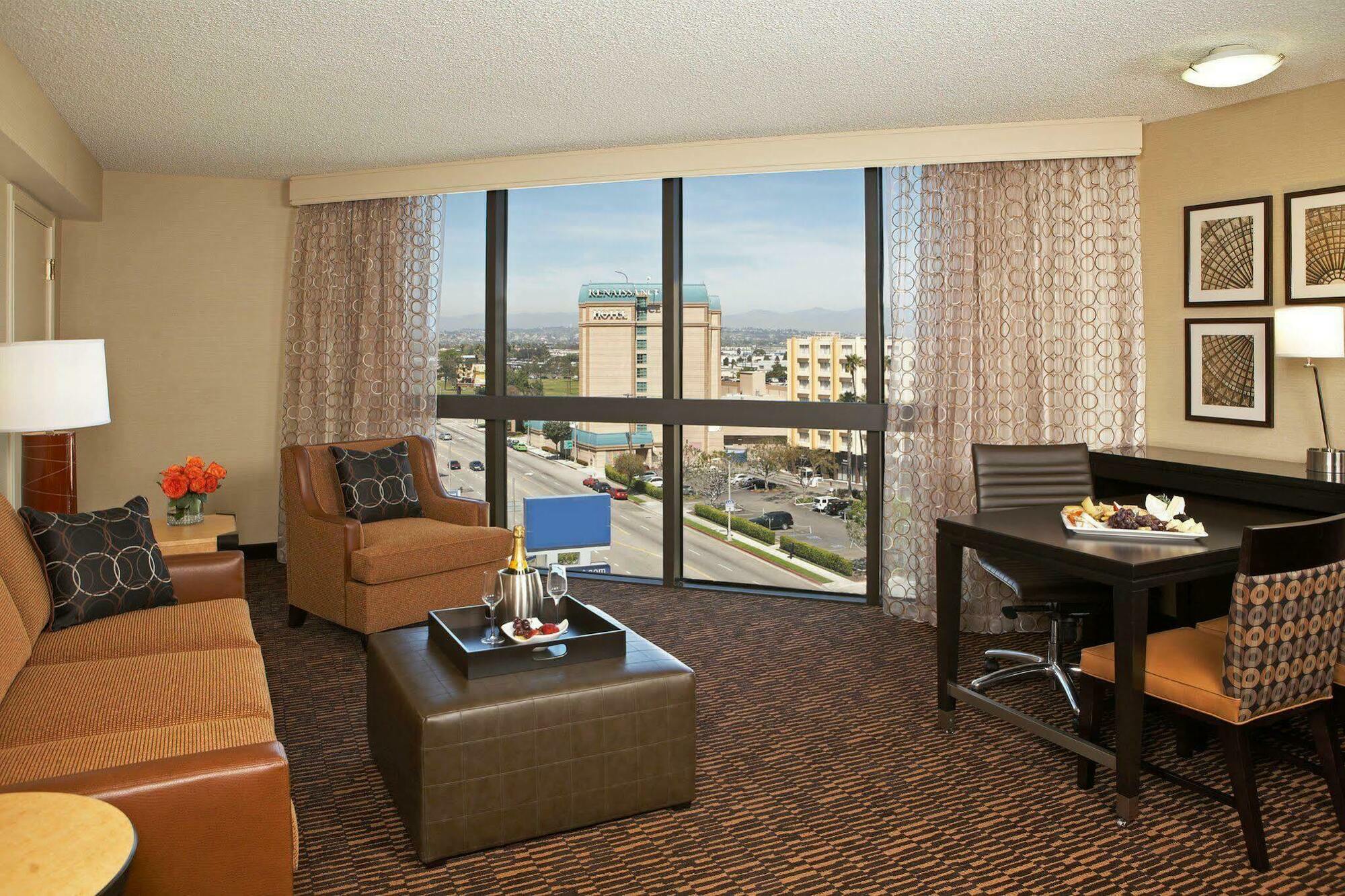 Embassy Suites Los Angeles - International Airport/North Quarto foto